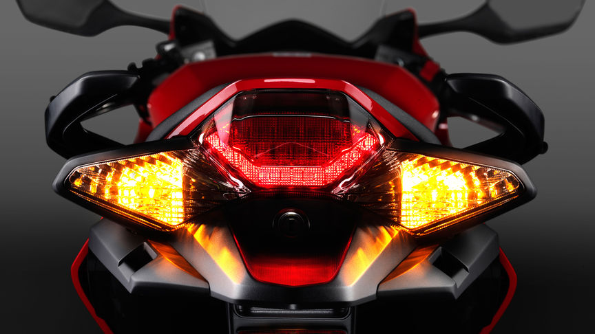 Übersicht – VFR800F – Sporttourer – Modellpalette ...