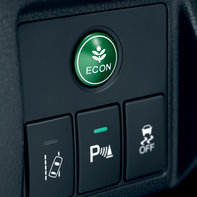 Nahaufnahme der ECON-Taste des Honda HR-V.