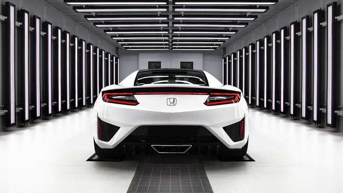 Heckansicht des Honda NSX.
