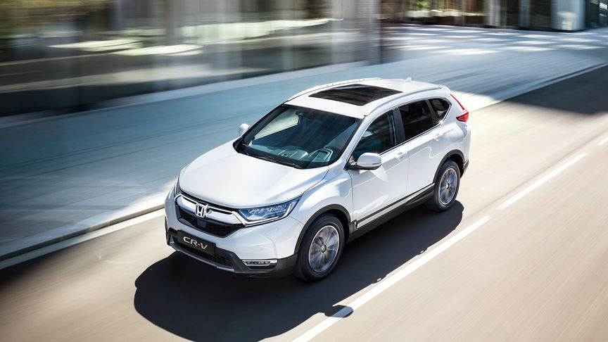 Honda CR-V, 3/4-Frontansicht, im Stadtverkehr