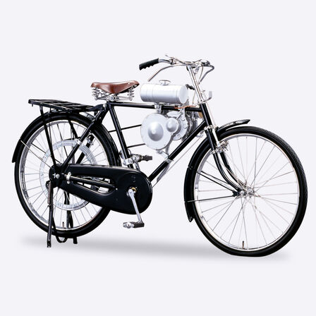 Seitenansicht eines Honda Typ A Fahrrads mit umgebautem Stromgenerator.