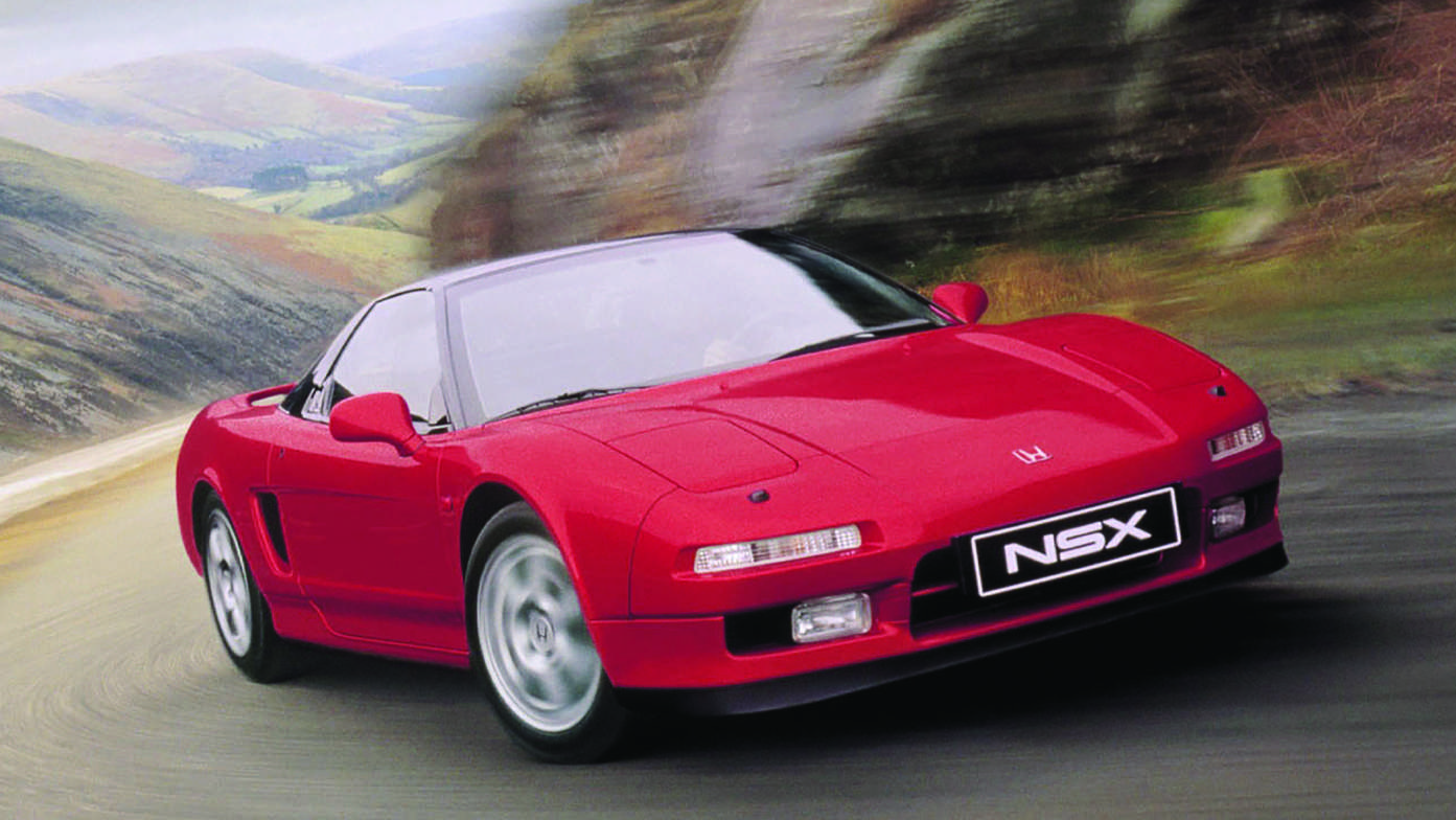 Honda NSX im Gebirge, 3/4-Frontansicht.