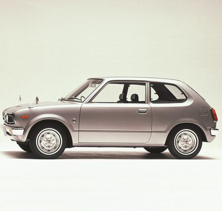 Honda Civic, Seitenansicht, historisches Modell.