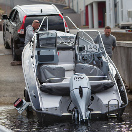 Boot mit BF100-Motor, Einsatz nach Modell