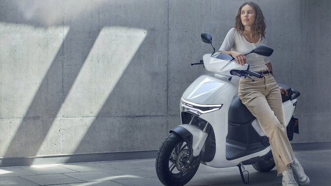 Abgestellter Honda Forza 350