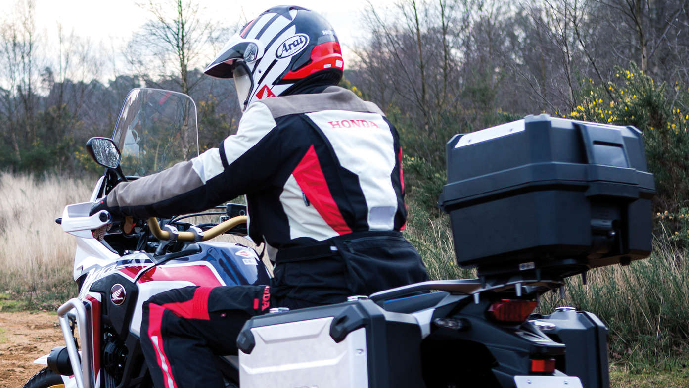 Honda Africa Twin mit Topcase