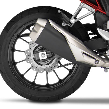 CB500X, Studioaufnahme, Nahaufnahme des Hinterrads