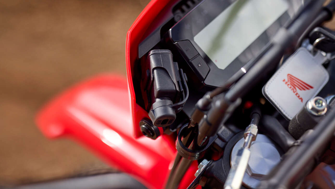 CRF300L, USB-Ladegerät (Typ C)