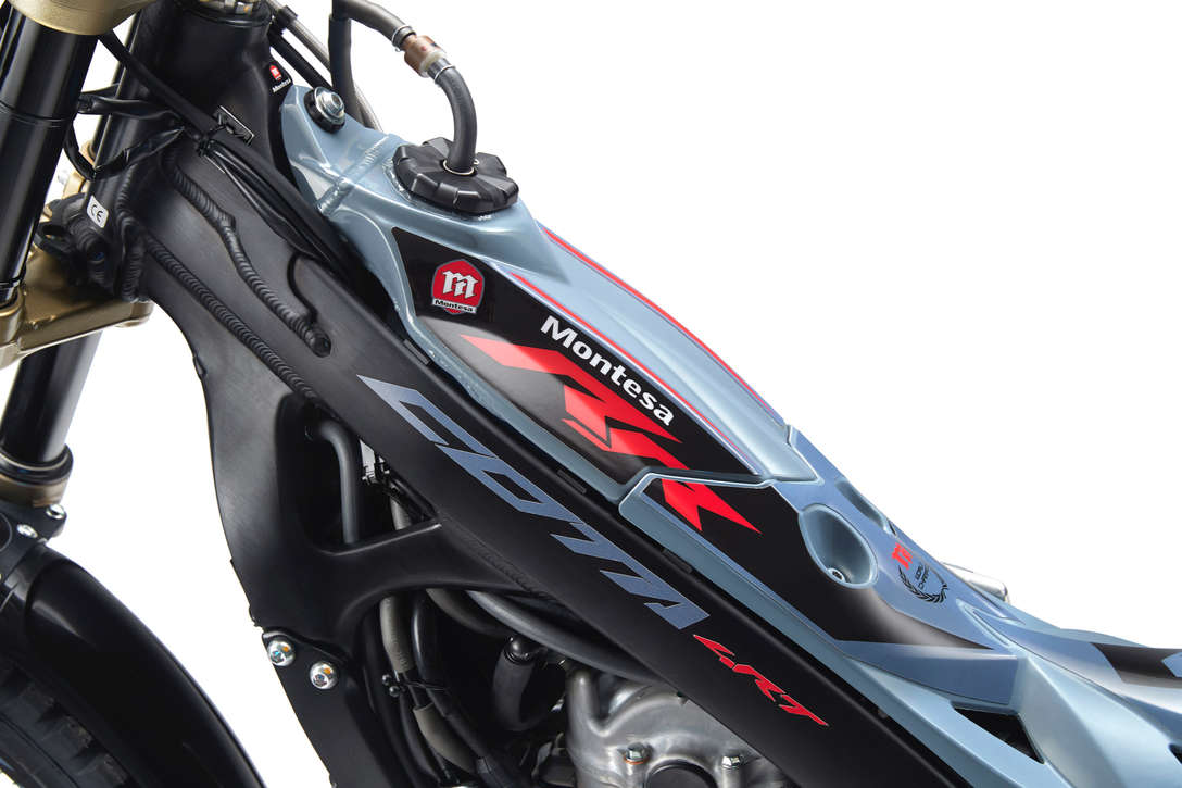 Montesa Cota 301RR, Nahaufnahme des Tanks