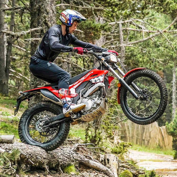 Montesa Cota 4RIDE, im Gelände.