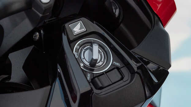5-Zoll-TFT-Cockpit, Honda RoadSync und Smart Key