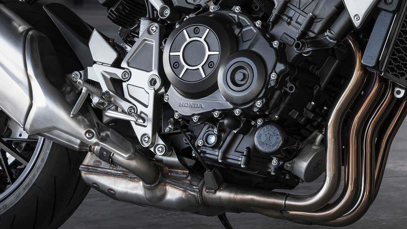 Honda CB1000R, aufregender Vierzylinder-Reihenmotor 