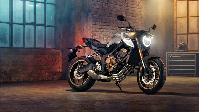 Honda CB650R im Studio