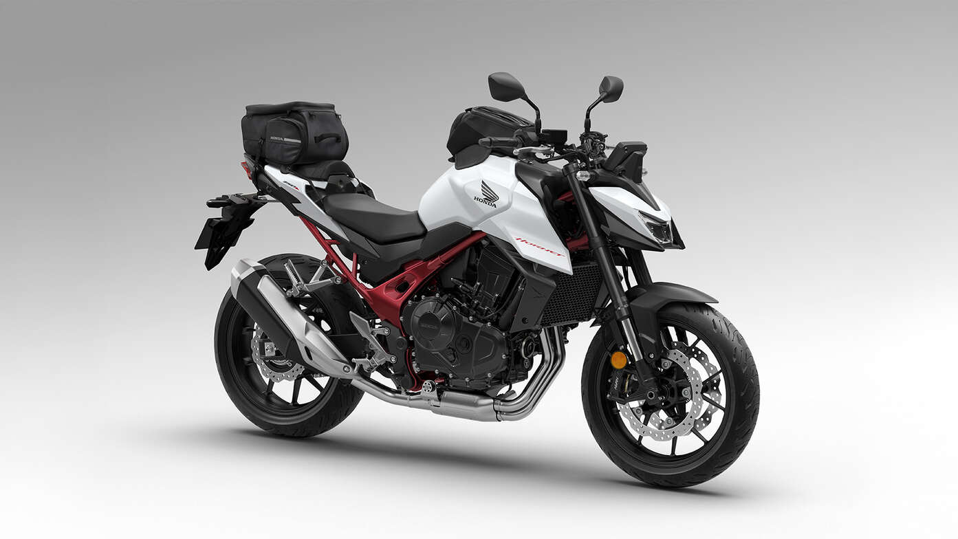 Honda CB750 Hornet mit Comfort Pack.
