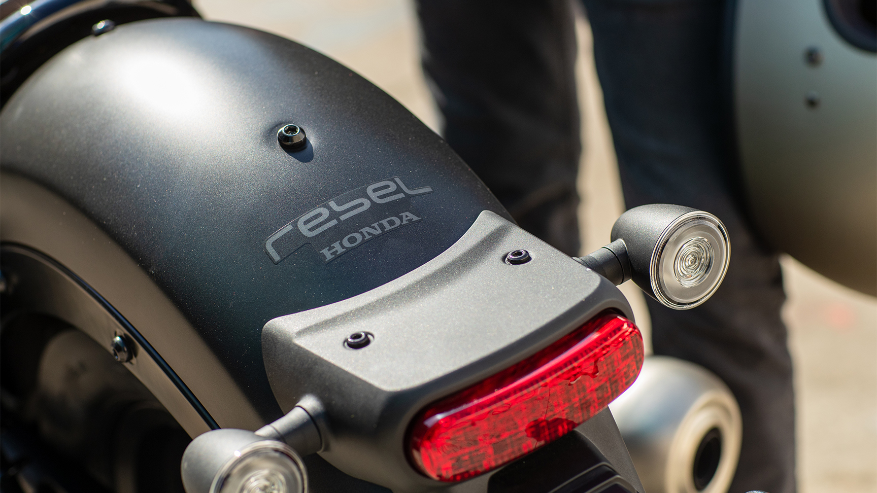 CMX500 Rebel mit zwei Fahrern