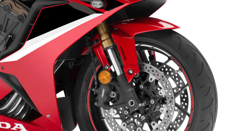 CBR650R, Studioaufnahme, Fokus auf Showa-Gabel