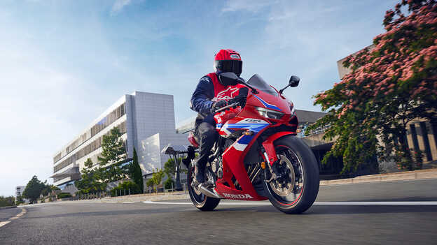 Honda CBR650R, Nahaufnahme des Vierzylinder-Reihenmotors.