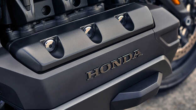 Honda GL1800 Gold Wing, 1.833 cm³, 24-V-SOHC-Sechszylinder-Boxermotor