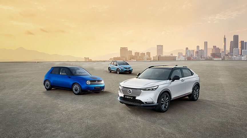 Nahaufnahme des Honda e Armaturenbretts mit Honda Personal Assistant