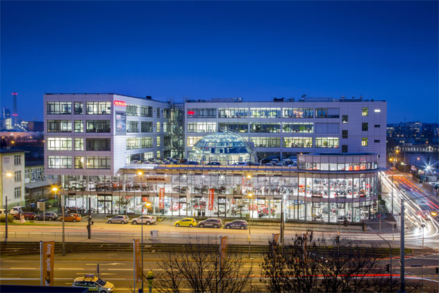 Bild zeigt das Honda Gebäude in Frankfurt am Main.