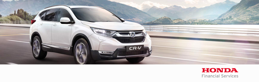 Honda CR-V Hybrid fährt auf Straße