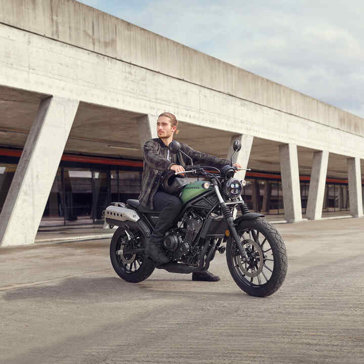 CL500 auf einem Parkplatz