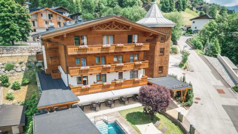 Das Motorrad- & Bikerhotel Sonnegg