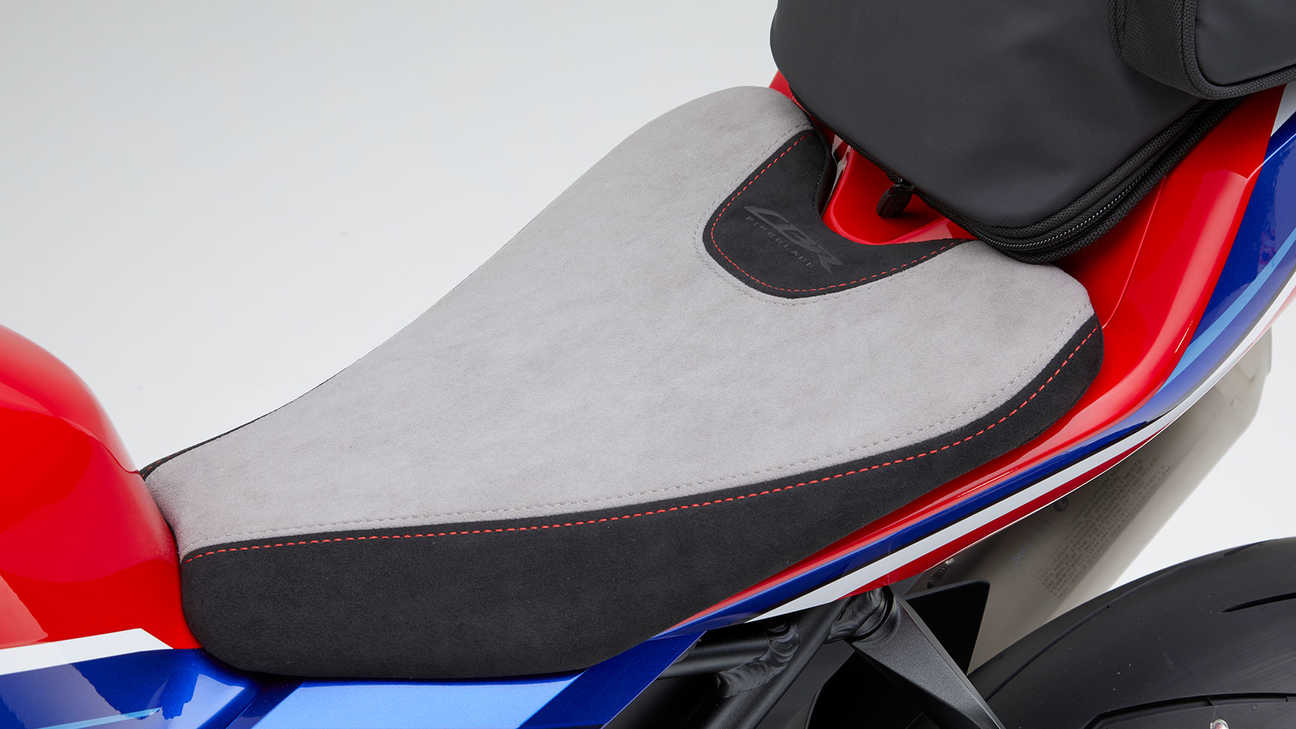 ALCANTARA SITZ *GRATIS DAZU*