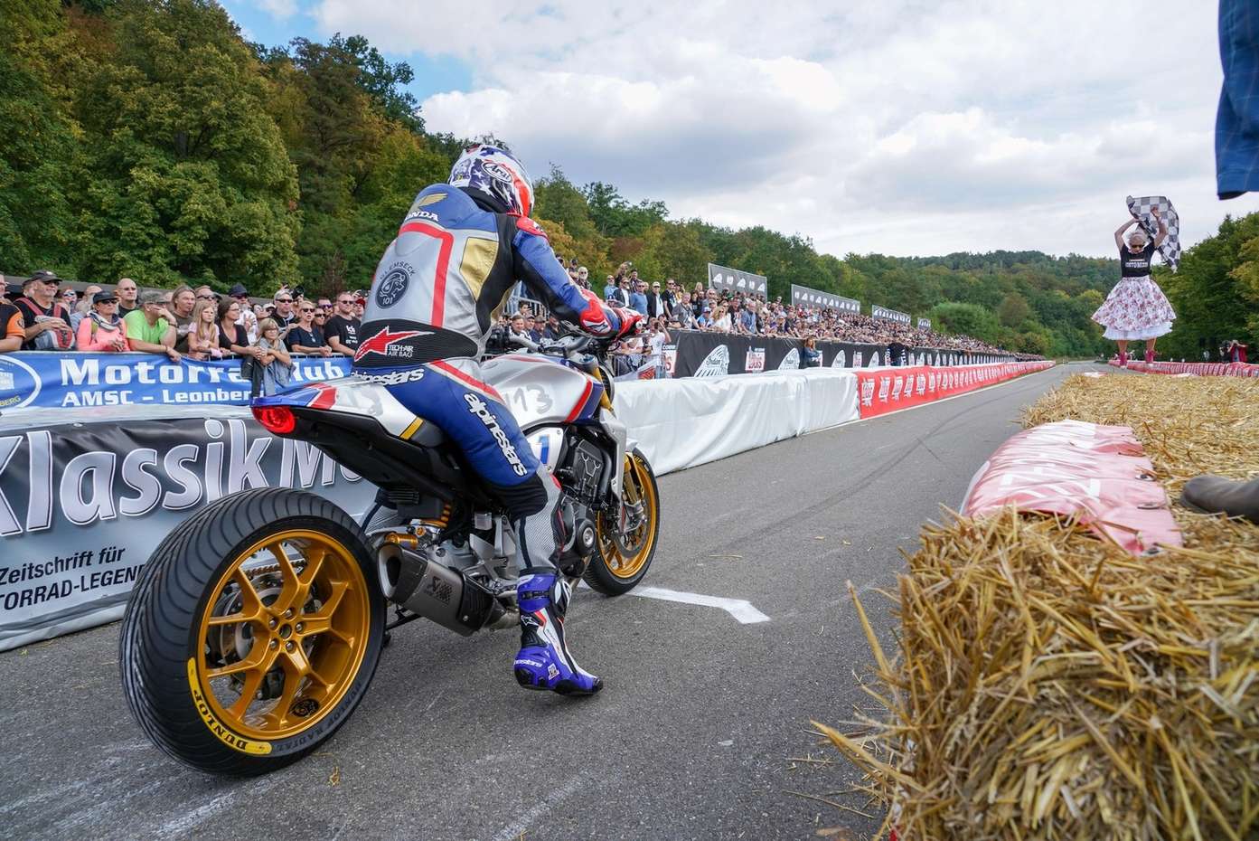 Glemseck CB1000R auf der Rennstrecke Start