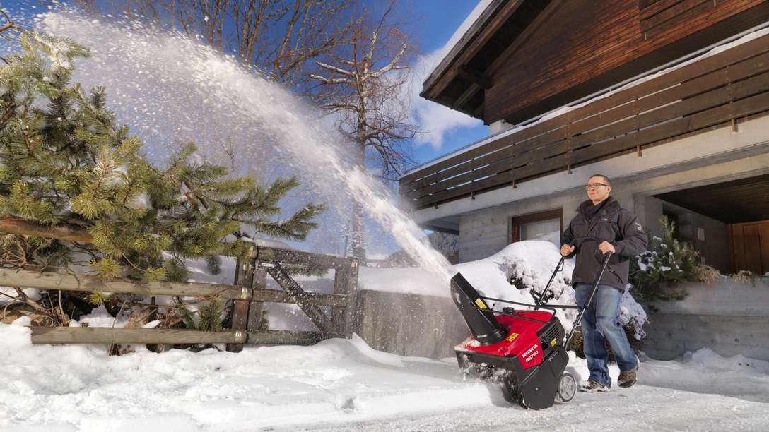 Einstufig, Einsatz nach Modell, Gartenumgebung.